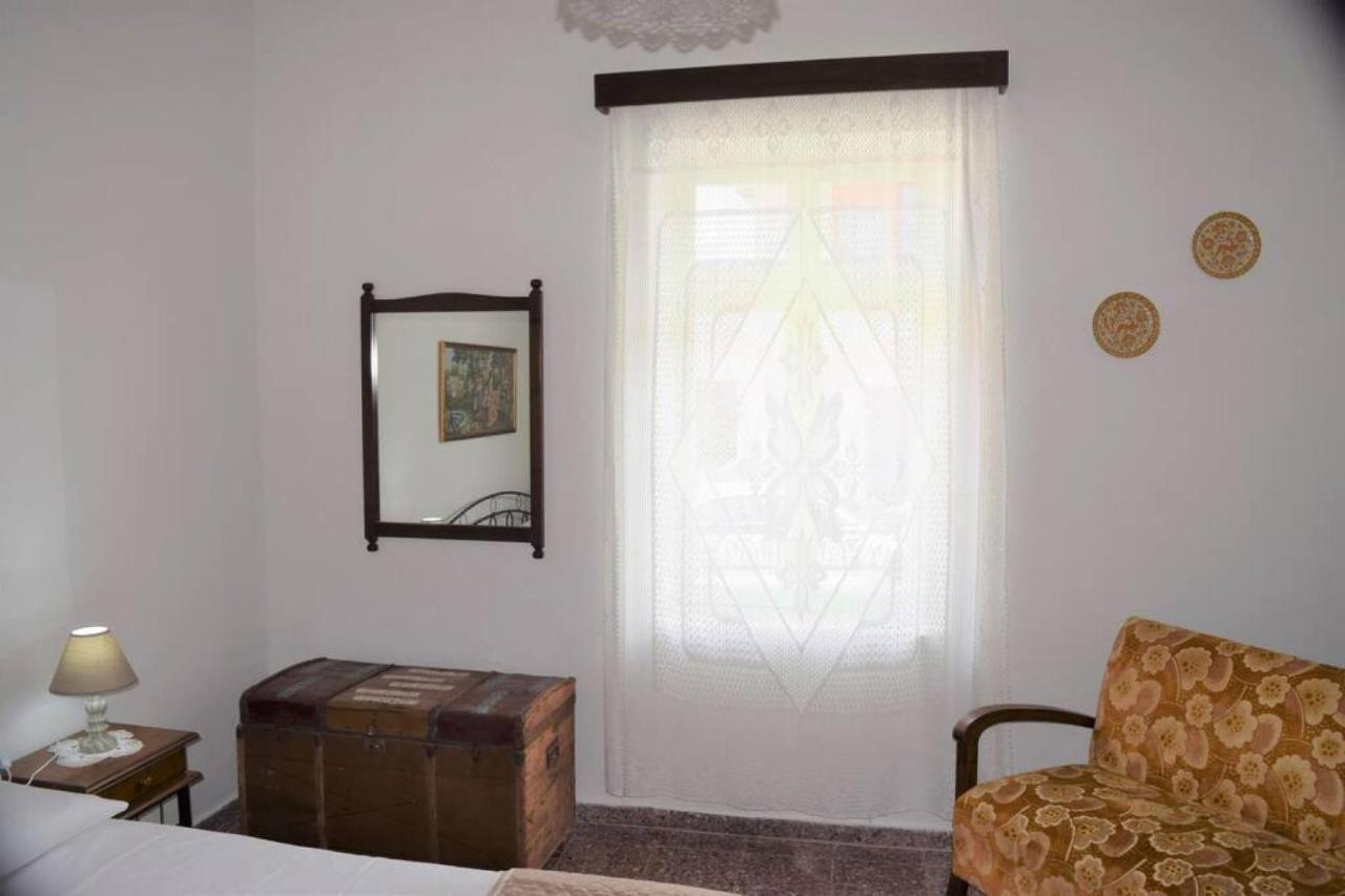 Village Home In Paradeísion מראה חיצוני תמונה